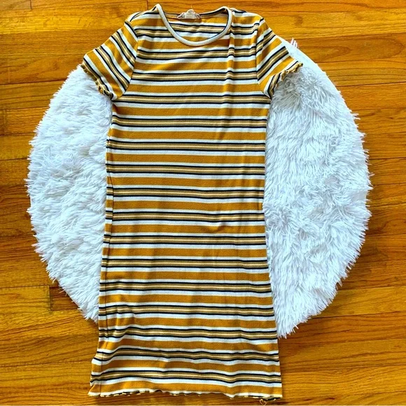 Pink Rose Dresses | Pink Rose Striped T-Shirt Dress | Color: Yellow | Size: M | Jlgenow's Closet